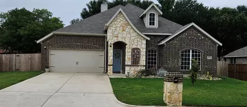 7516 Rose Crest Blvd, Forest Hill, TX 76140