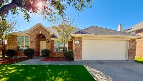 1223 Fleetwood Cove Dr, Grand Prairie, TX 75052