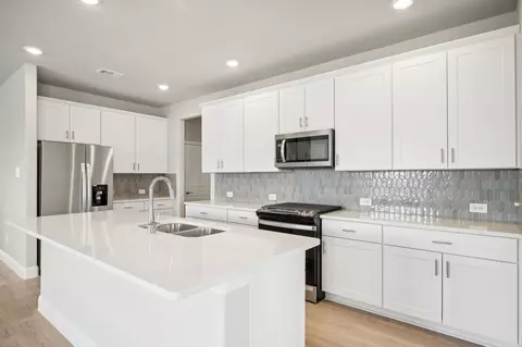 415 Midnight Oak Dr, Mckinney, TX 75069