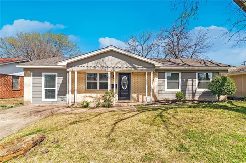 4009 Pineridge Dr, Garland, TX 75042
