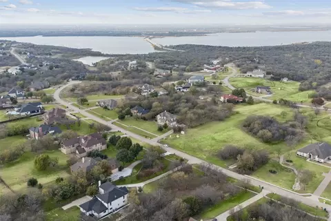 2860 Emerald Sound Dr, Cedar Hill, TX 75104