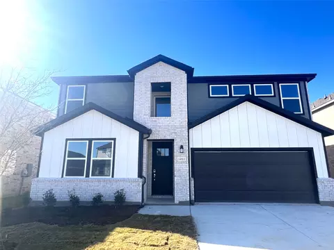 14913 Hierba Mora Dr, Fort Worth, TX 76052
