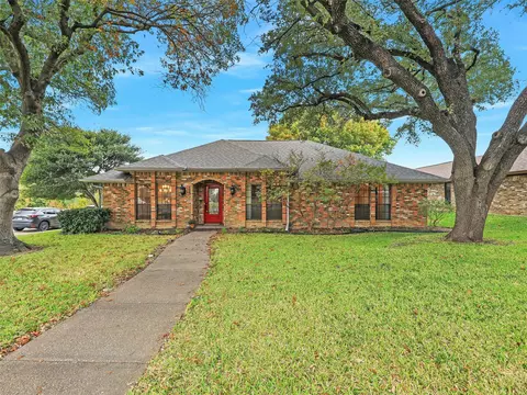 6601 Warm Breeze Ln, Dallas, TX 75248
