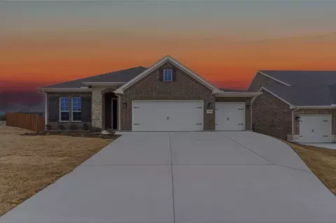 544 Waterford Park Blvd, Weatherford, TX 76087