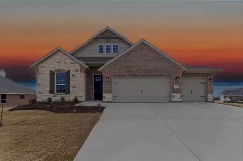 2300 Shamrock Ln, Weatherford, TX 76087