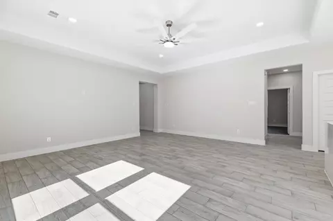 Living - 709 Bethlehem St, Terrell, TX 75160 photo 3 of 5
