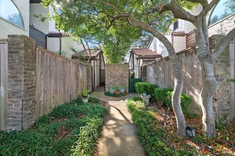 18040 Midway Rd #120, Dallas, TX 75287