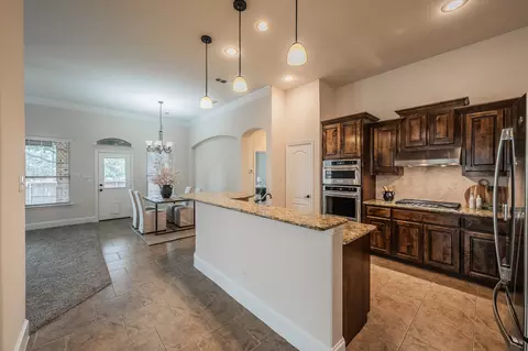 9905 Eddleman Ct, Fort Worth, TX 76244