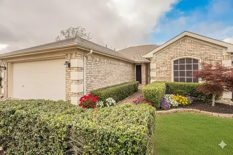 10537 Splitridge Ct, Fort Worth, TX 76108