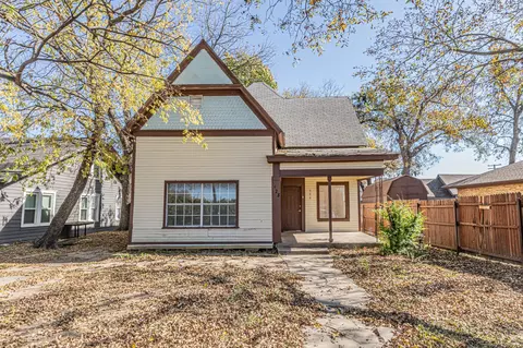 428 N Denton St, Gainesville, TX 76240