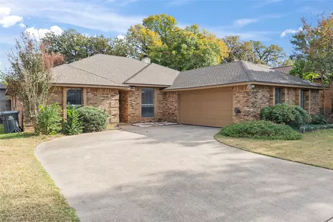 2707 Citadel Dr, Arlington, TX 76012