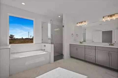 Bath - 3250 Willow Rd, Celeste, TX 75423 photo 2 of 4