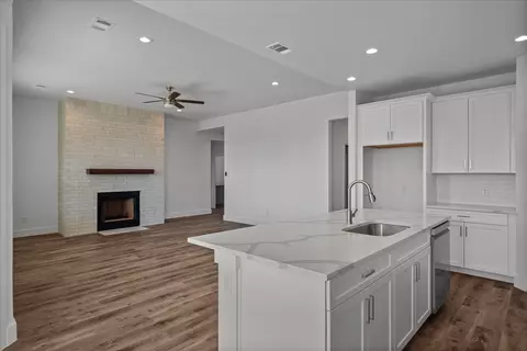 Living - 3250 Willow Rd, Celeste, TX 75423 photo 4 of 5