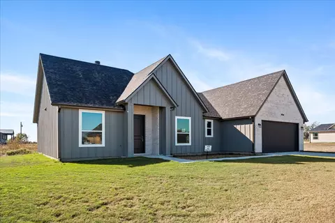 3232 Willow Rd, Celeste, TX 75423