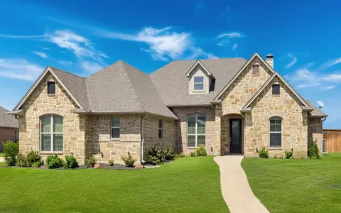 507 Stone Canyon Dr, Mcgregor, TX 76657