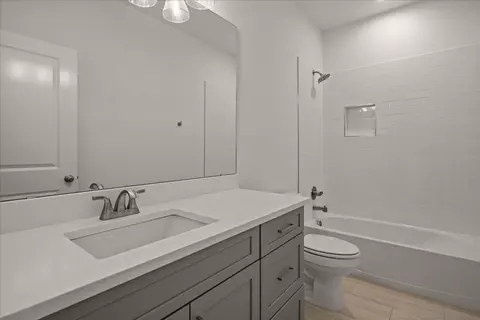 Bath - 3214 Willow Rd, Celeste, TX 75423 photo 4 of 4