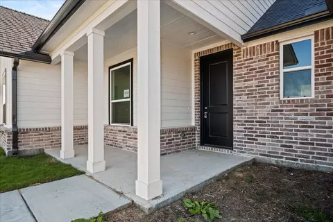 Exterior - 3214 Willow Rd, Celeste, TX 75423 photo 4 of 5