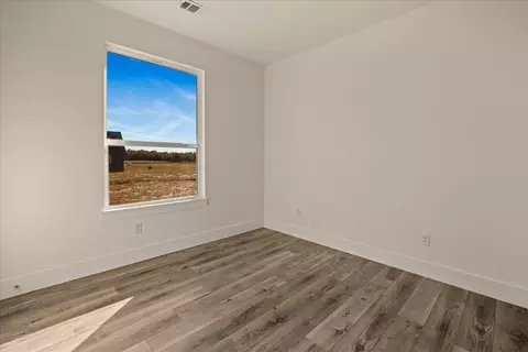 Bedroom - 3214 Willow Rd, Celeste, TX 75423 photo 3 of 3