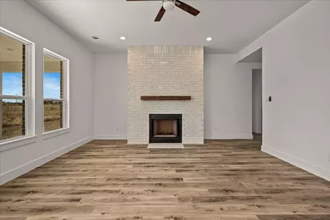 Living - 3214 Willow Rd, Celeste, TX 75423 photo 1 of 5