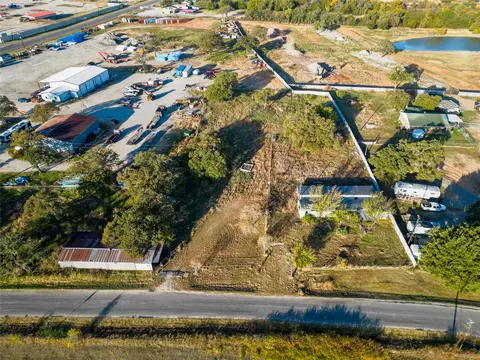 251 Rhoades Ln, Springtown, TX 76082