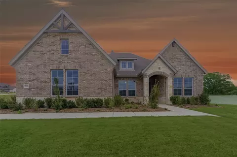 906 Perrin Ln, Van Alstyne, TX 75495