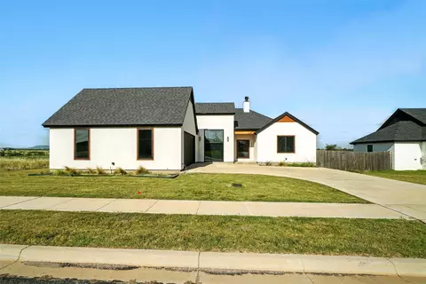 8326 Cimarron Trl, Abilene, TX 79606 photo 29