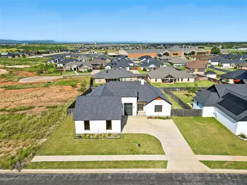 8326 Cimarron Trl, Abilene, TX 79606 photo 30