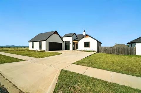 8326 Cimarron Trl, Abilene, TX 79606