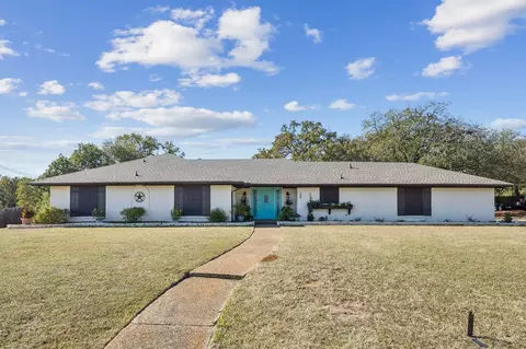 109 Wood Oak Dr, Joshua, TX 76058