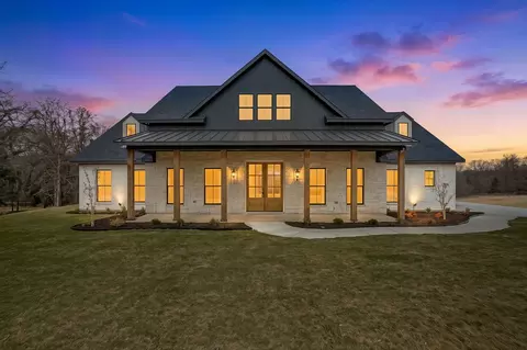 261 Zebrastone Way, Poolville, TX 76487