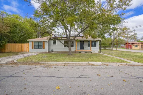 Exterior - 2701 Mckenzie Ave, Waco, TX 76708 photo 2 of 3