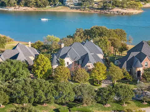3114 Lake Creek Dr, Highland Village, TX 75077