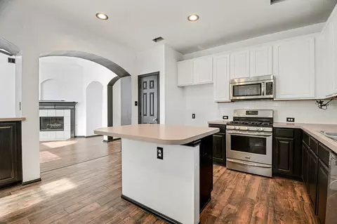 8114 Freeman Dr, Rowlett, TX 75089 photo 5