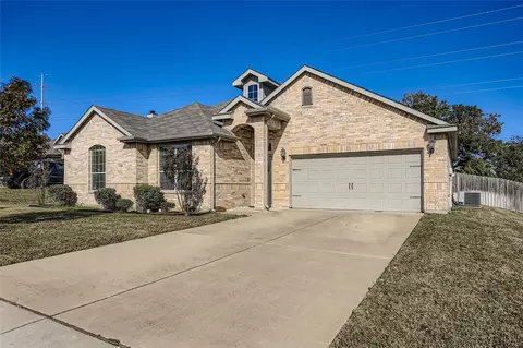 3700 Park Ave, Forest Hill, TX 76140
