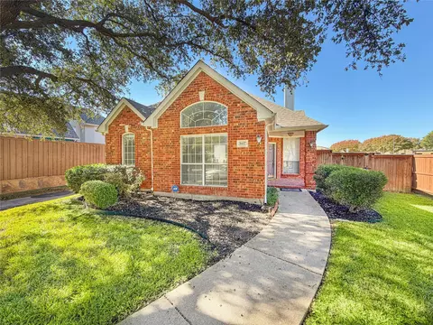 8457 Grand Canyon Dr, Plano, TX 75025