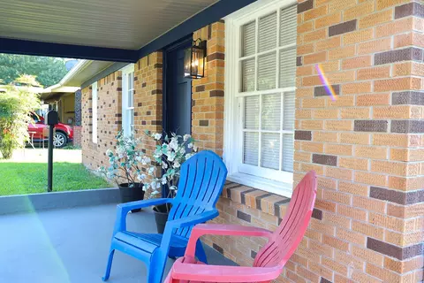 Exterior - 400 3rd St SE, Springhill, LA 71075 photo 9 of 10