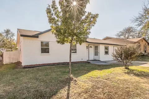 1605 Pisces St, Grand Prairie, TX 75051