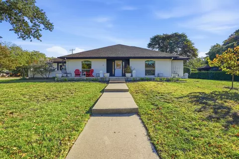 7924 Londonderry Dr, North Richland Hills, TX 76182