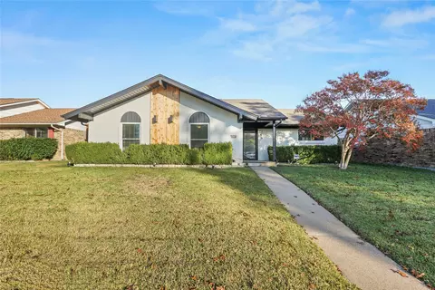 2118 Briarmeadow Dr, Garland, TX 75044