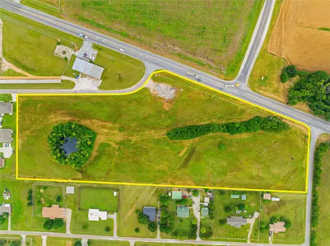 10 32 Ray Roberts Pkwy N, Tioga, TX 76271