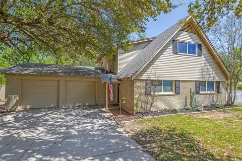 1223 E Windsor Dr, Denton, TX 76209