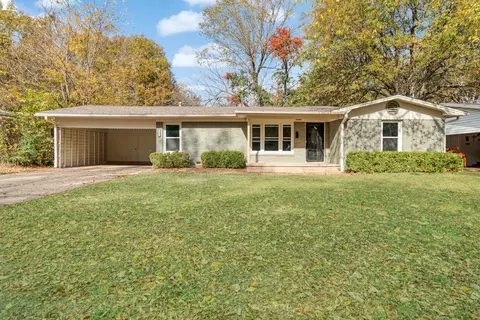 2025 Cedar St, Paris, TX 75460