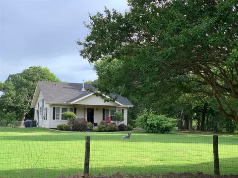 2330 Knight Rd, Denison, TX 75020