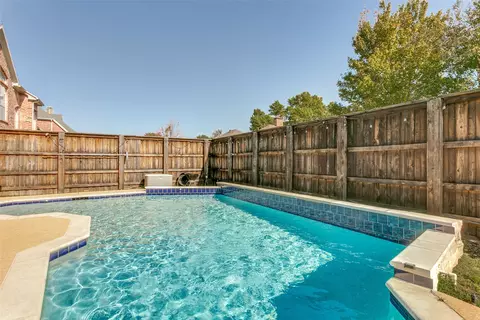 220 Bricknell Ln, Coppell, TX 75019