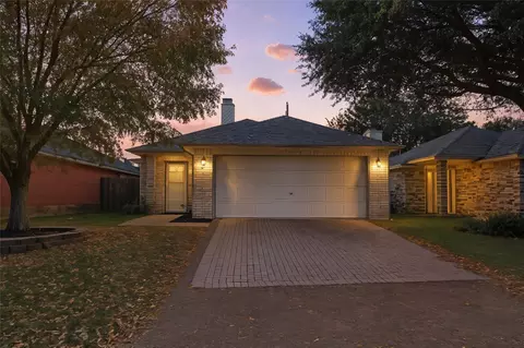 609 Renaissance Pl, Cedar Hill, TX 75104