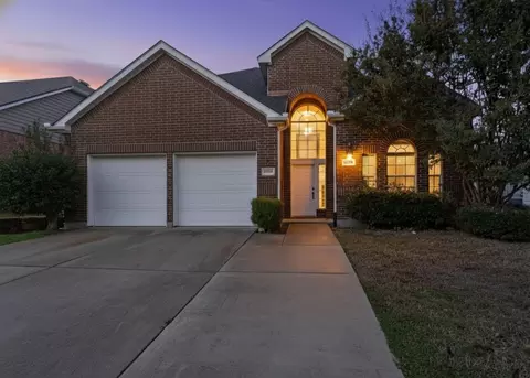 3901 Citadel Dr, Garland, TX 75040