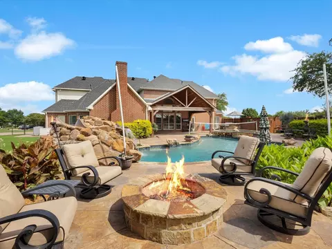 501 Las Lomas Dr, Heath, TX 75032