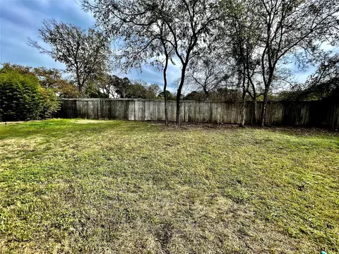Exterior - 1909 Willowcrest Loop, Denton, TX 76205 photo 5 of 5