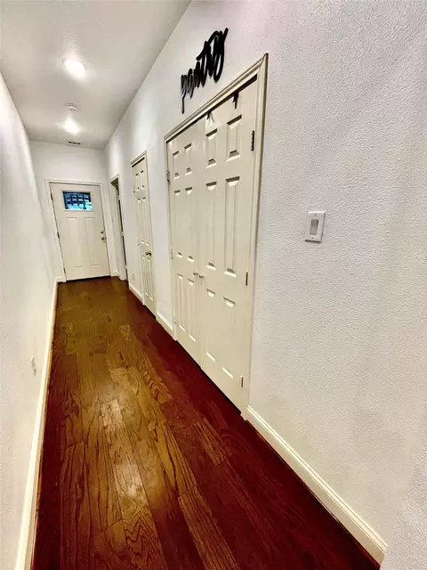 Entry Way - 1909 Willowcrest Loop, Denton, TX 76205 photo 6 of 7
