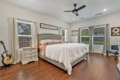 Bedroom - 1909 Willowcrest Loop, Denton, TX 76205 photo 1 of 4
